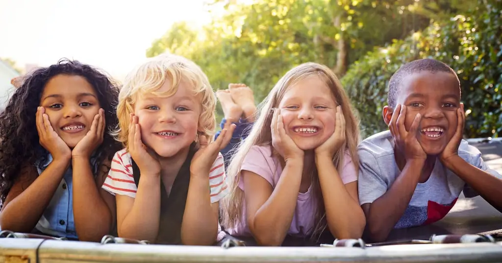 Как устроить вечеринку с ночевкой на батуте