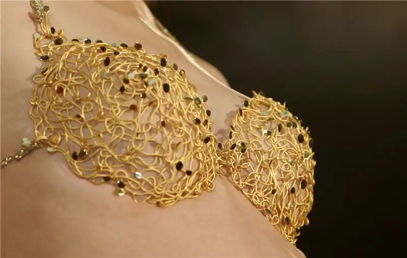 Увеличение груди без операции? Взгляд на альтернативные продукты для увеличения груди