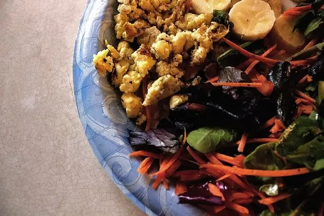 Новые данные: средиземноморская диета может предотвратить деменцию и улучшить работу мозга