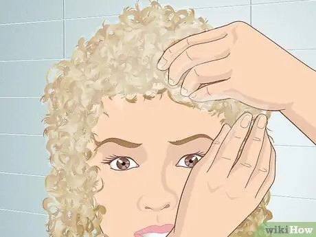 Восстановить химическую завивку поврежденных волос Шаг 4