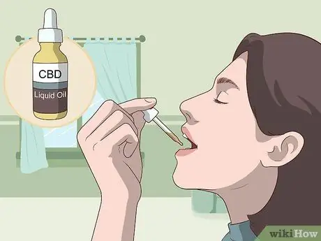 Нанеси масло CBD на ступни Шаг 2