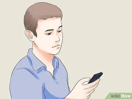 Будьте уверенны и безопасны, выходя на улицу в одиночку Шаг 1