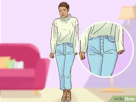 Наденьте джинсы Bootcut, шаг 16