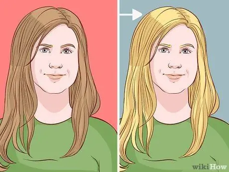 Покрасьте волосы в идеальный оттенок блонда, шаг 3