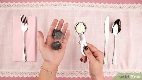 Ешьте небольшими порциями во время еды Шаг 13