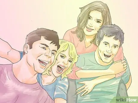 Будьте просто друзьями с представителем противоположного пола Шаг 4