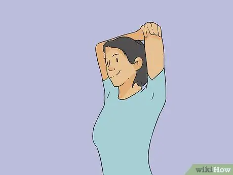 Выполняйте упражнения для плеч в йоге, шаг 10