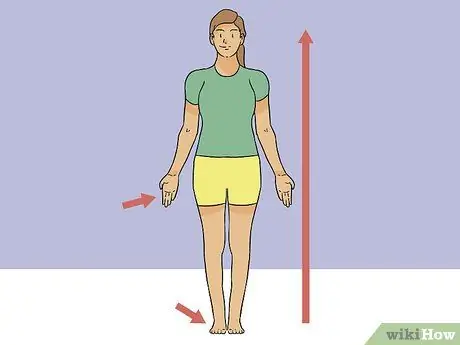 Выполняйте упражнения для плеч в йоге, шаг 2