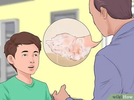 Предотвратить рвоту у детей Шаг 1