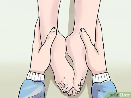 Как определить, короче ли одна нога Шаг 14