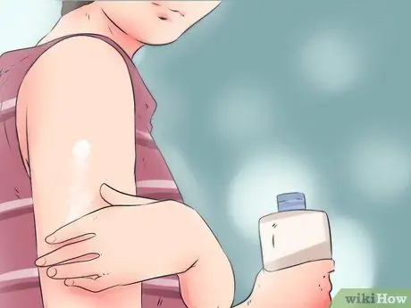 Лечить зудящую рану Шаг 6