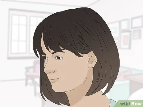 Прячьте кожу головы при проборе тонких волос Шаг 15