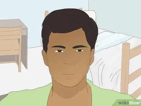 Скрывайте кожу головы при проборе тонких волос Шаг 9