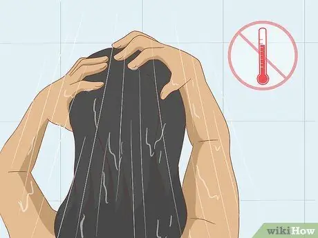 Предотвратить выпадение волос из-за жесткой воды Шаг 1