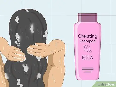 Предотвратить выпадение волос из-за жесткой воды Шаг 2