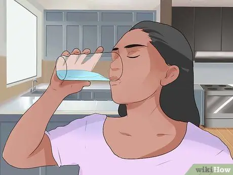 Избегайте боли в круглой связке Шаг 15