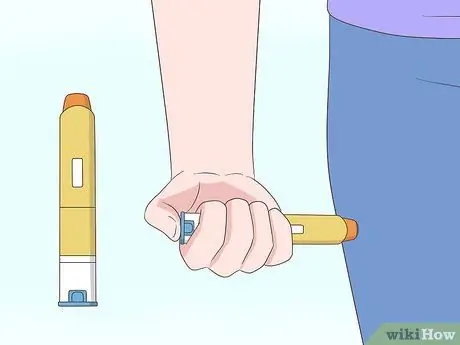 Лечить аллергическую реакцию на лице Шаг 1