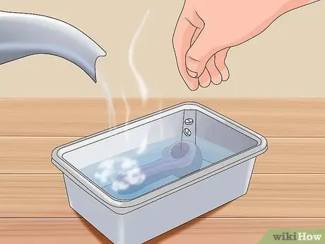 Очистите стеклянную трубу Шаг 13