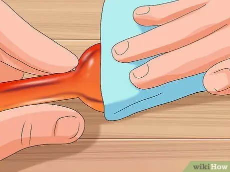 Очистите стеклянную трубу Шаг 7