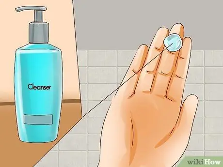 Предотвратить прыщи после бритья Шаг 9