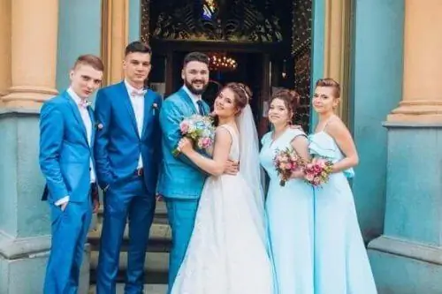 Комплект с подружками невесты и оруженосцами Комплект с подружками невесты и оруженосцами