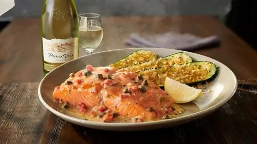 08-olive-garden-menu-items-Dietities-Feel-Good-About-Order-Salmon-Piccata-722x406