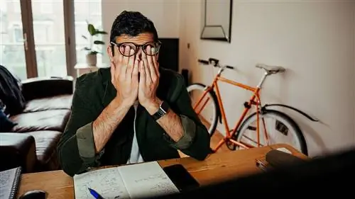 Жжение в глазах? Это может быть CVS, синдром компьютерного зрения