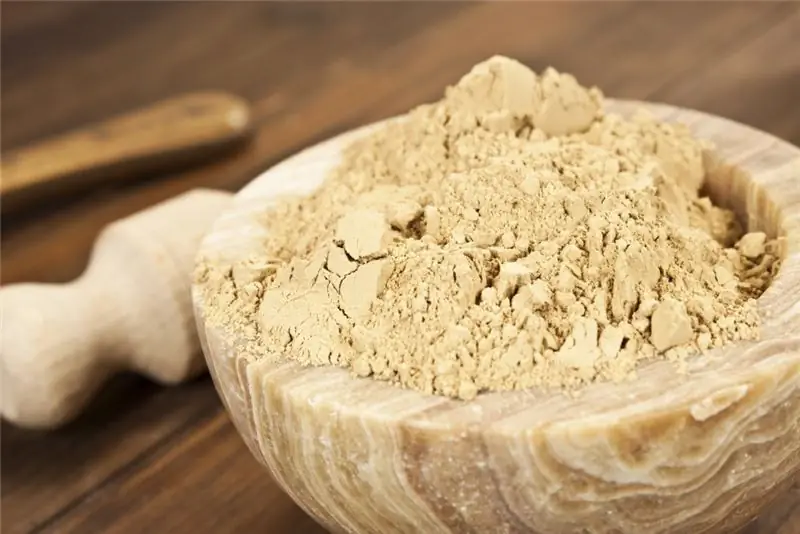 Лечебная земля в миске