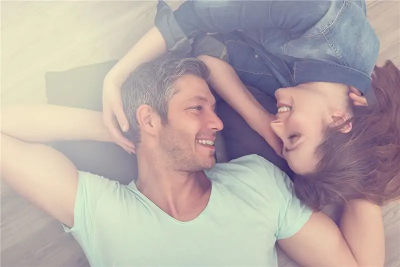 Исследования: лечение психических заболеваний объятиями