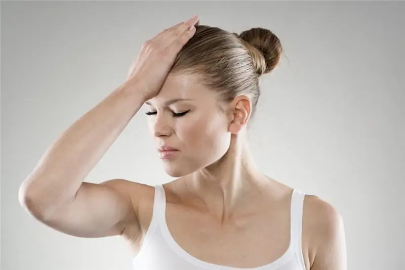 Всегда серьезно относитесь к головокружению. Изображение: Stasique - fotolia