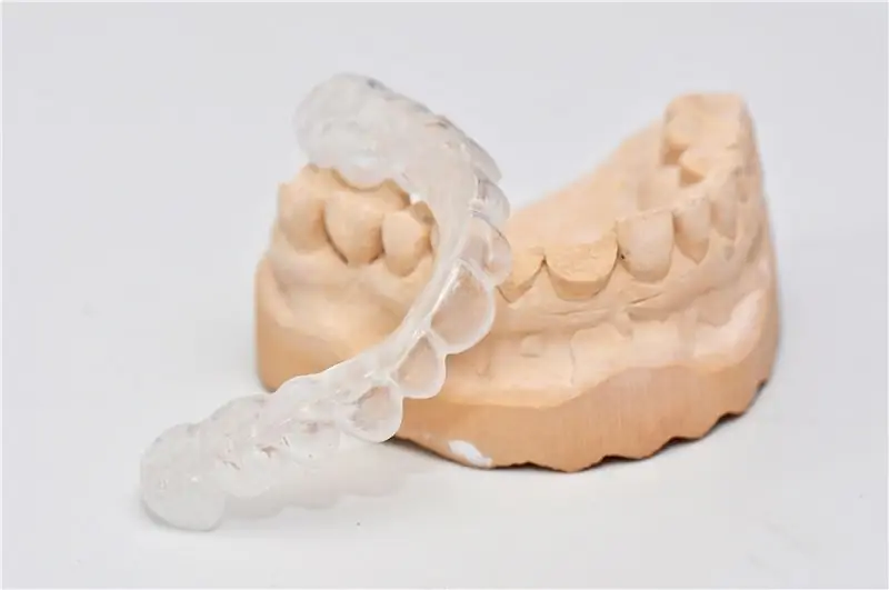 Зубные шины могут помочь против храпа