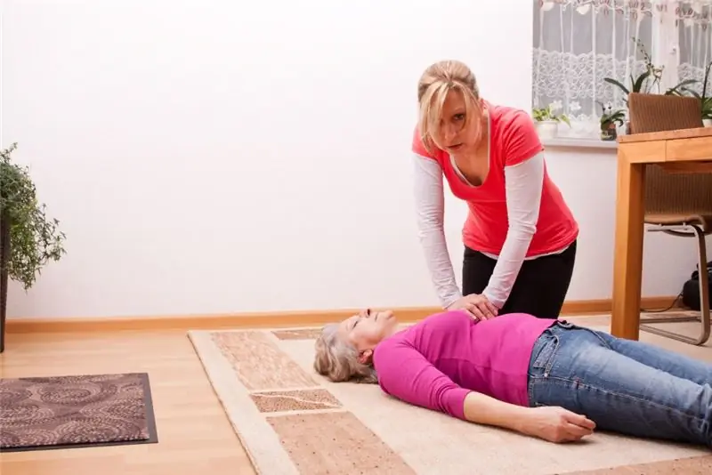 Без реанимационных мероприятий у больных с остановкой сердца нет шансов. Изображение: Мириам Дёрр - fotolia