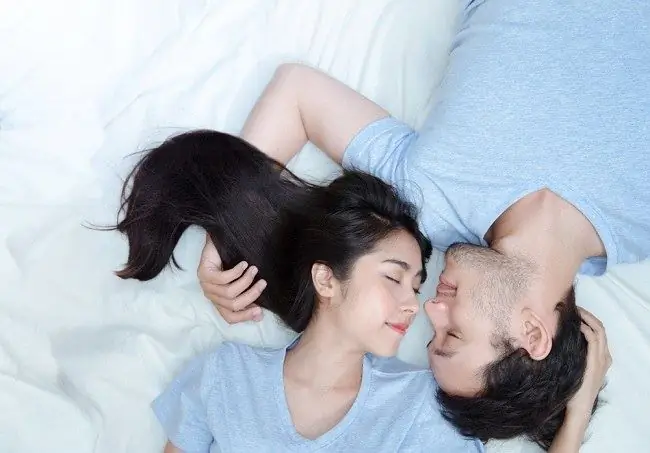 Знайте виды лубрикантов для полового акта и как их использовать - Alodokter