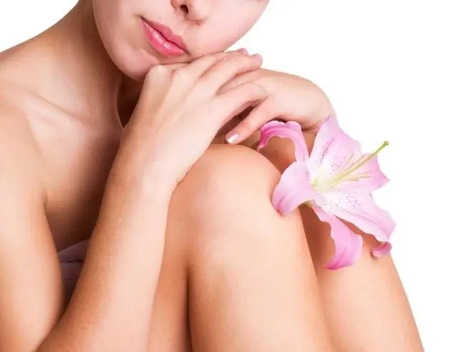 Распознайте признаки опасной лейкореи - Alodokter