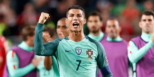 Трюк со сном Роналду - что он делает на самом деле?