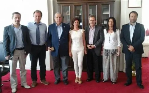 Крики бедствия НАЗАД с Кефалонии: Огромная нехватка нематериальных и материальных благ