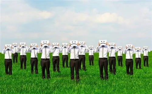 Непрочитанный Адонис, незастрахованный и глубокий профицит