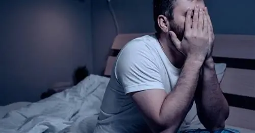 Люди ведут себя странно, как пьяные. Это занимает до часа. Это сонное опьянение