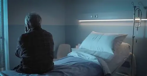 Большинство больных раком не могут спать. Врач объясняет, что происходит