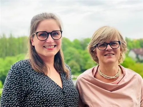 Алисия Садовска (слева) и Маржена Дембицка описывают жизнь пациентов после трансплантации костного мозга /Фот. частный архив