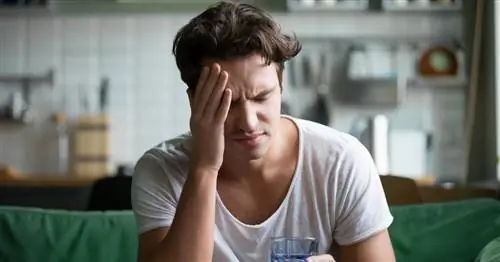 Омикрон симптомы и похмелье - как их не спутать? Доктор объясняет