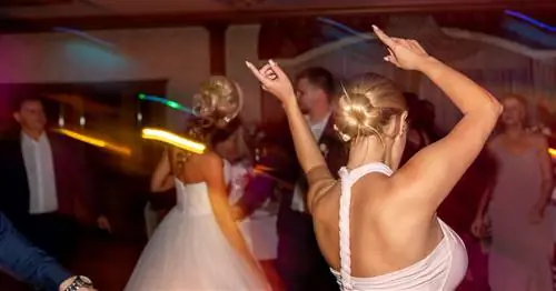 Варминско-Мазурское воеводство: три костра после свадьбы. В одном из них на карантин попали 600 человек