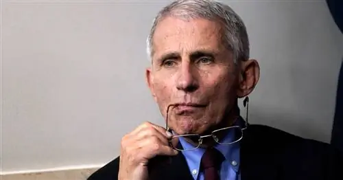 «Неожиданное» место для заражения COVID-19. Доктор Фаучи предупреждает