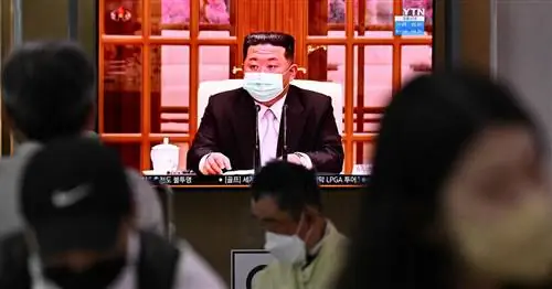 Тревожный телефонный звонок раскрыл правду о коронавирусе. Ситуация в Северной Корее ужасная