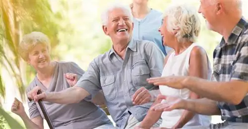 Центры для пожилых людей