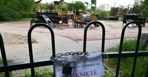 Коронавирус в Польше. Когда откроют детские площадки? Коронавирус в Польше. Когда откроют детские площадки?