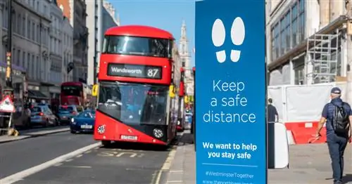 Великобритания: число новых случаев заражения упало ниже 30 000