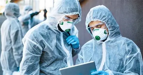 Эпидемиолог: повторные заражения SARS-CoV-2 могут увеличиться через несколько лет