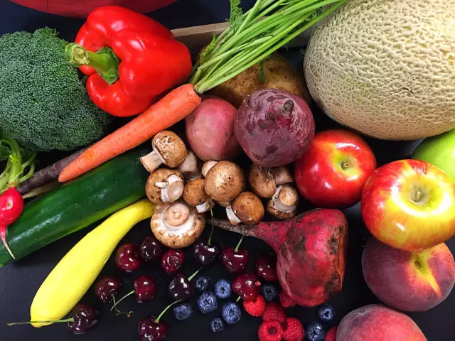 Десять продуктов, которые вы никогда не должны класть в микроволновку (фото)