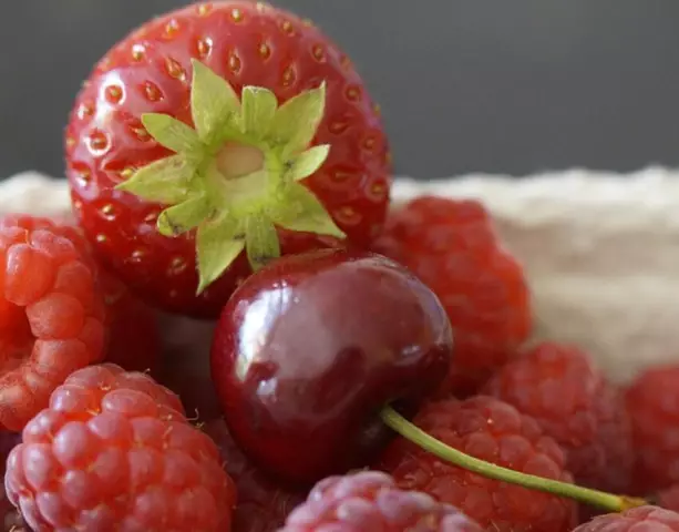 Продукты, которые вызывают отеки
